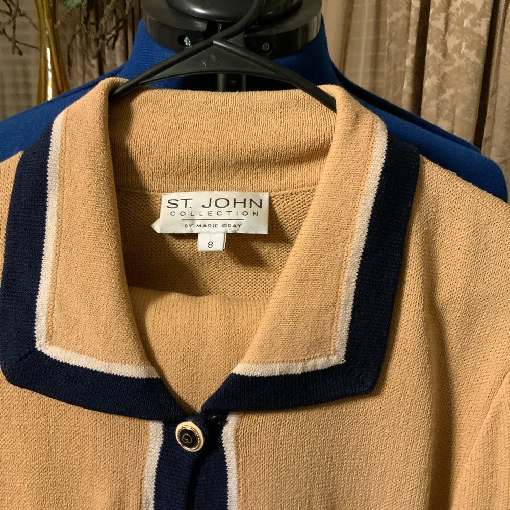 Size 8 St Johns 3 piece suit. Beautiful suit!